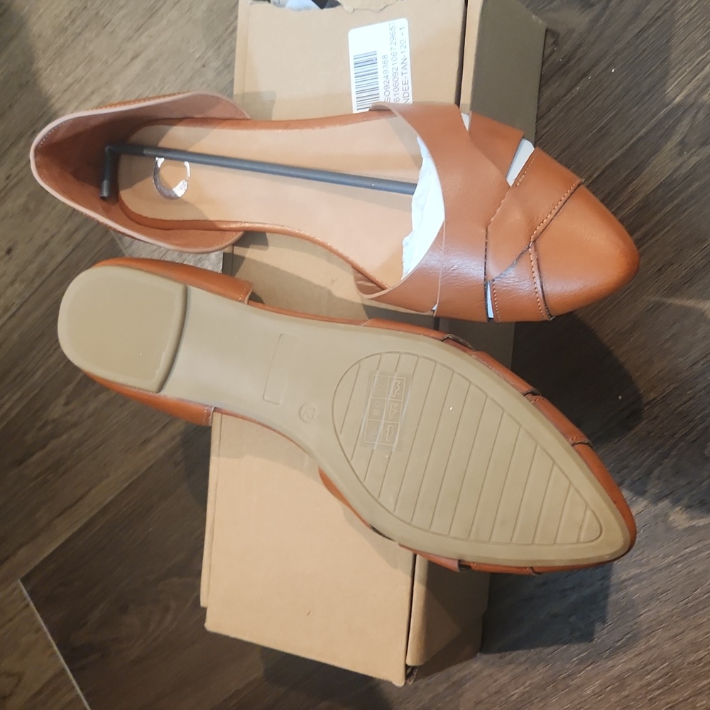 Journee Collection Cognac Pointed D'Orsay Flats - Picture 3 of 3
